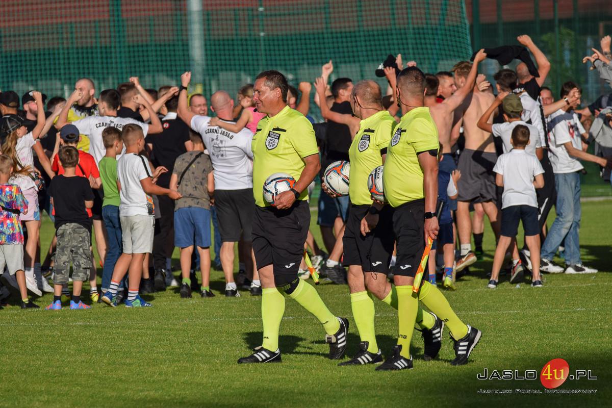 JKS Czarni 1910 Jasło - Tempo Nienaszów 2:1