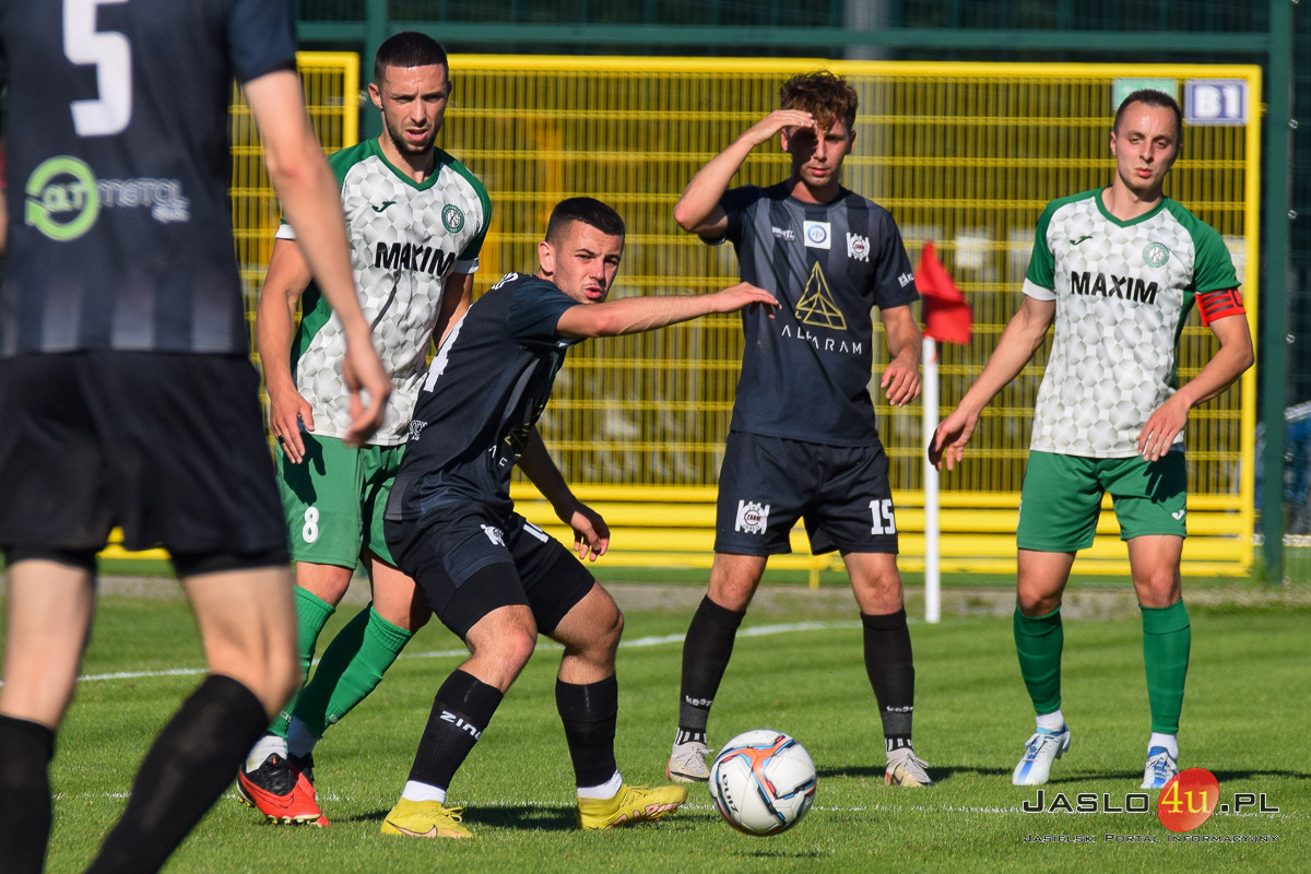 Mecz JKS Czarni 1910 Jasło - LKS Czeluśnica (3:2)
