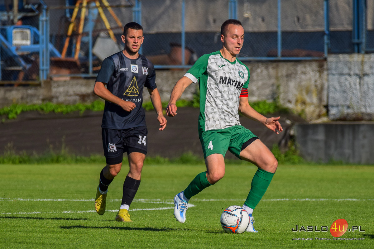 Mecz JKS Czarni 1910 Jasło - LKS Czeluśnica (3:2)