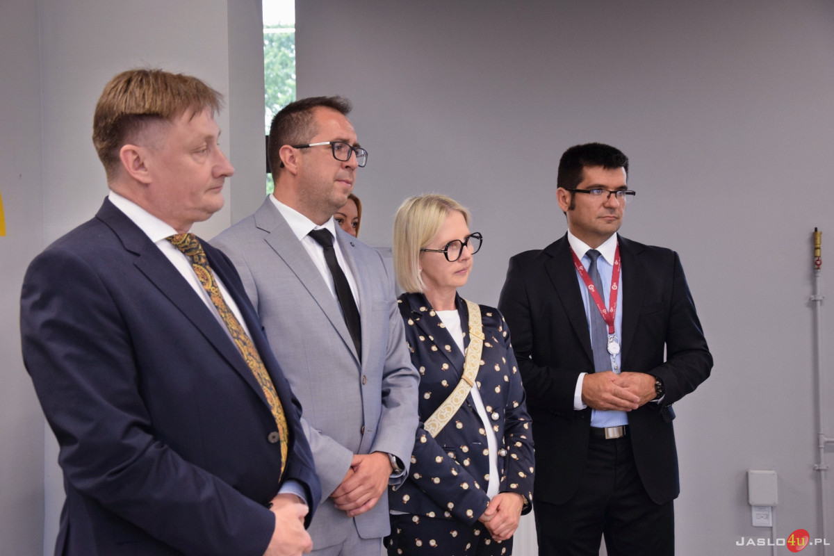 Podpisanie porozumienia między Miastem Jasłem a AHE w Łodzi Oddział w Jaśle
