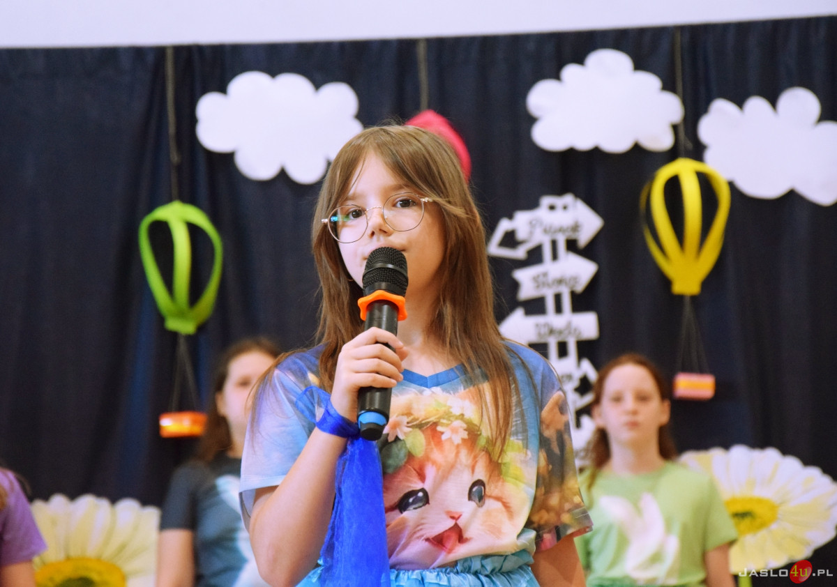 Uroczysty apel z okazji zakończenia roku szkolnego w SP nr 4 w Jaśle