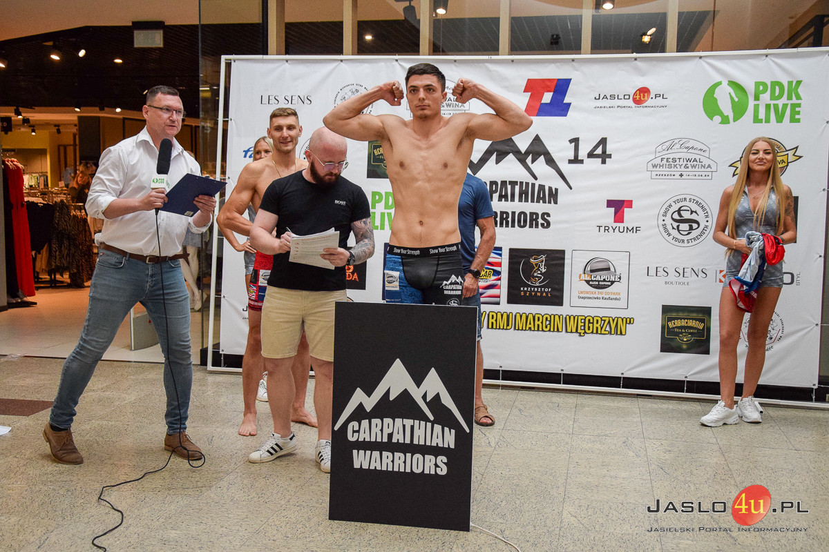 Ważenie oficjalne przed Galą MMA „Carpathian Warriors” w Jaśle