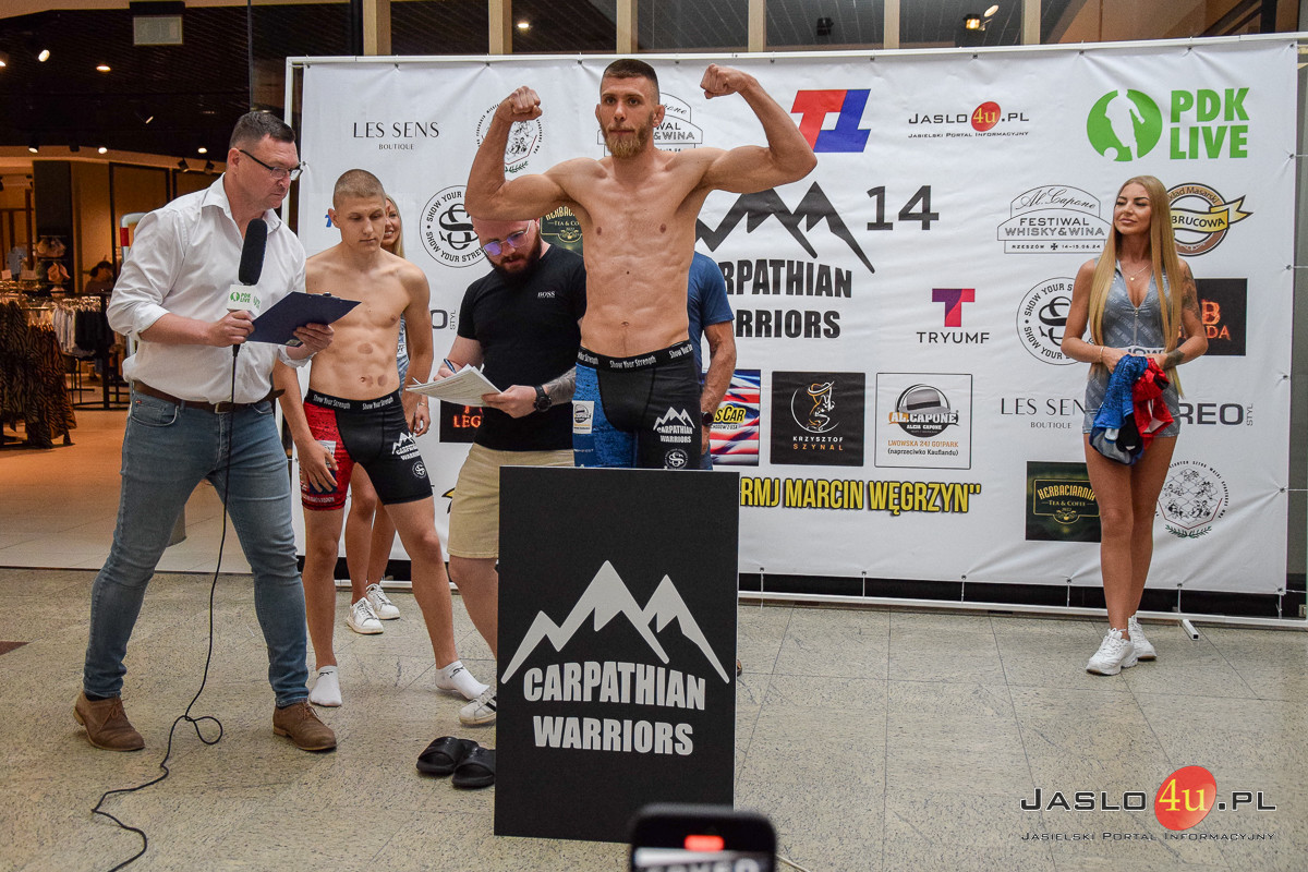 Ważenie oficjalne przed Galą MMA „Carpathian Warriors” w Jaśle