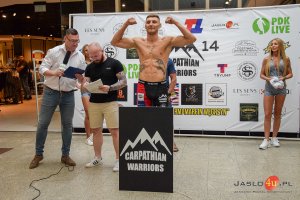 Ważenie oficjalne przed Galą MMA „Carpathian Warriors” w Jaśle