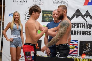 Ważenie oficjalne przed Galą MMA „Carpathian Warriors” w Jaśle