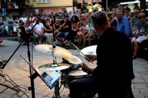 Koncert przy ławeczce Jerzego "Dudusia" Matuszkiewicza