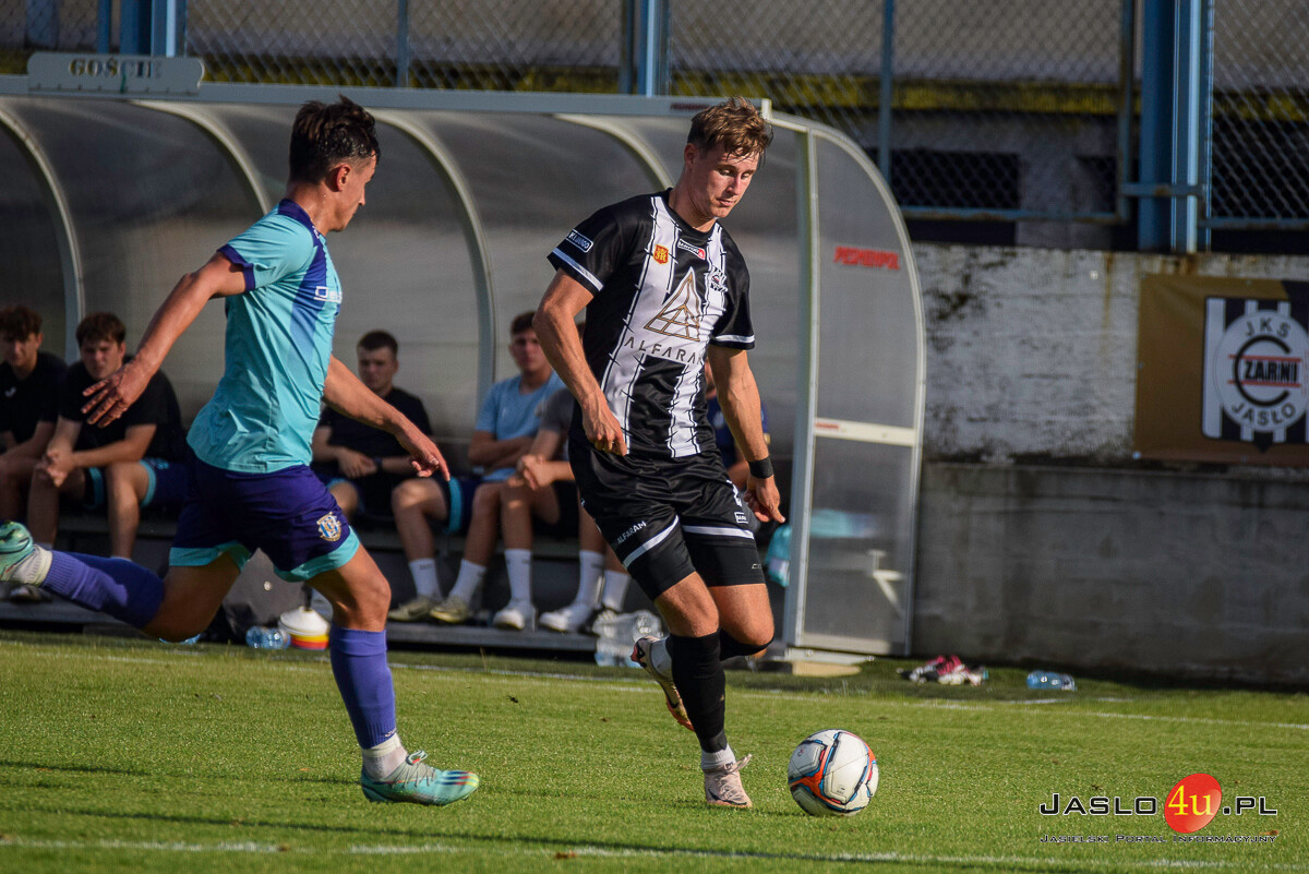 Mecz JKS Czarni 1910 Jasło - Głogovia Głogów Małopolski 2:3