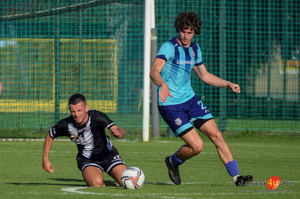 Mecz JKS Czarni 1910 Jasło - Głogovia Głogów Małopolski 2:3