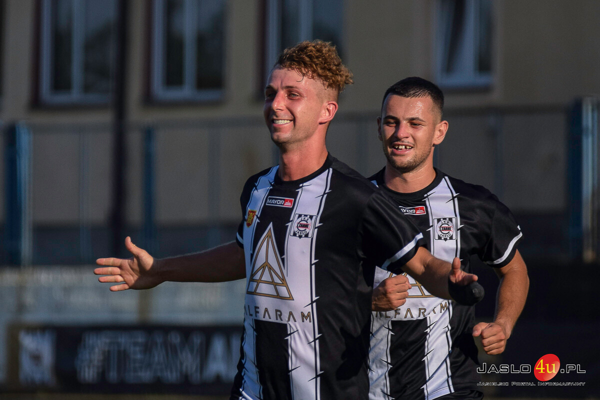 Mecz JKS Czarni 1910 Jasło - Głogovia Głogów Małopolski 2:3
