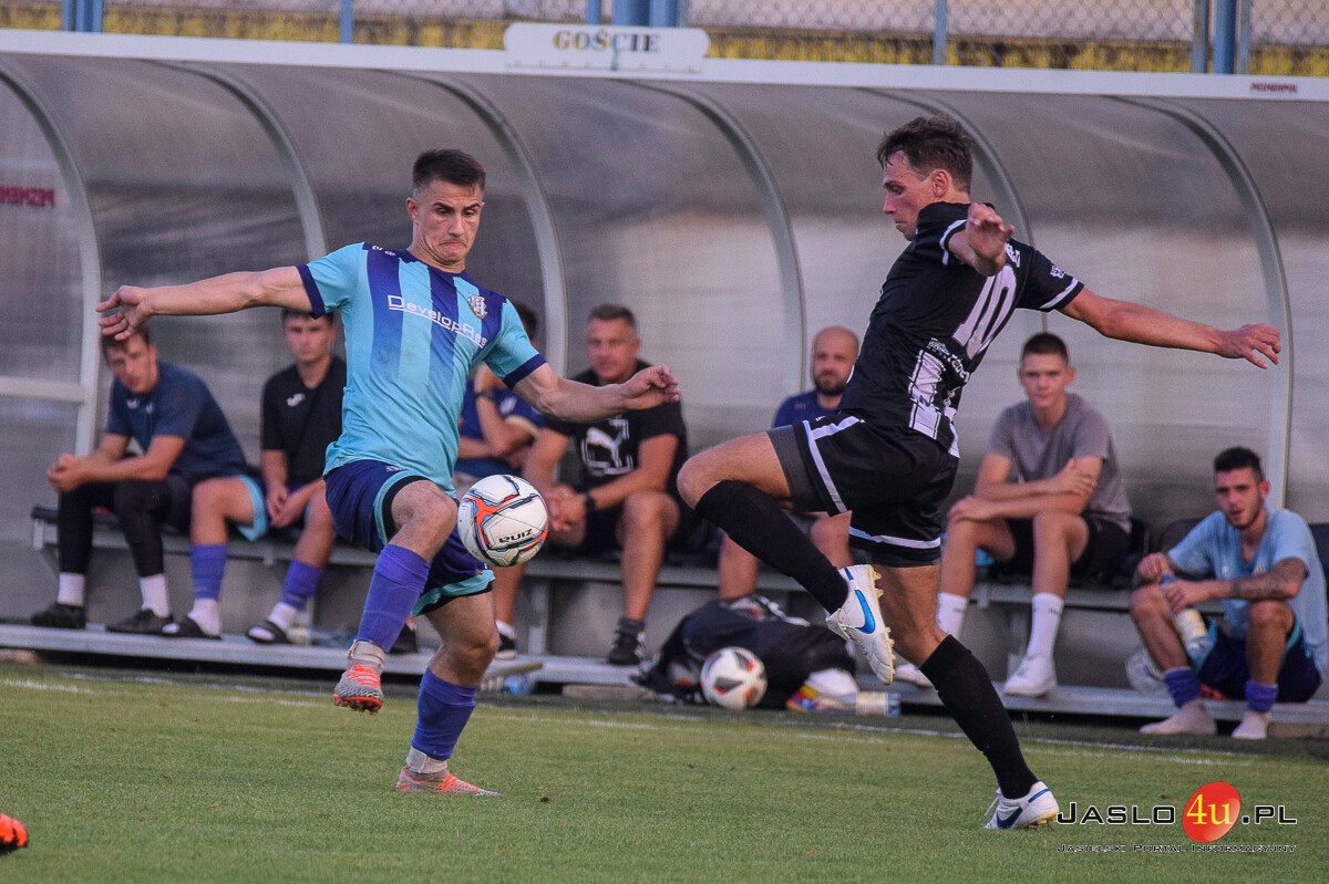 Mecz JKS Czarni 1910 Jasło - Głogovia Głogów Małopolski 2:3