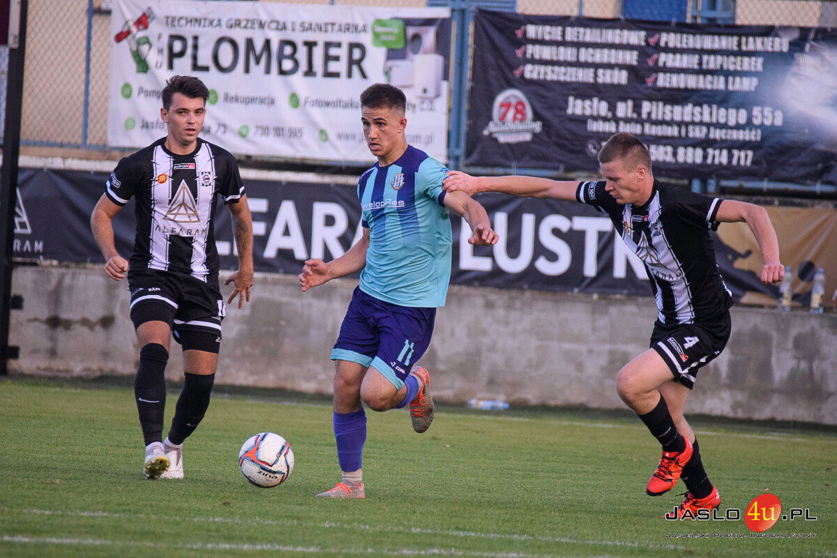 Mecz JKS Czarni 1910 Jasło - Głogovia Głogów Małopolski 2:3