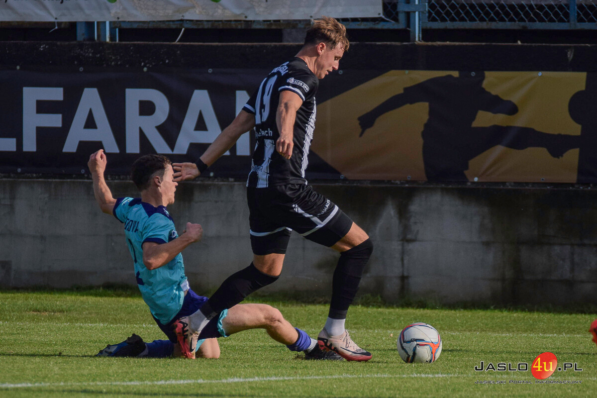 Mecz JKS Czarni 1910 Jasło - Głogovia Głogów Małopolski 2:3