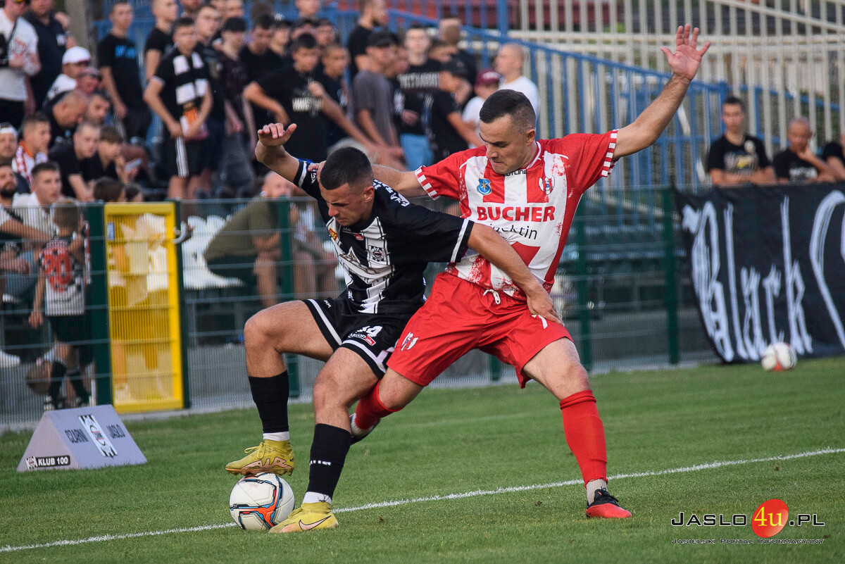 Mecz JKS Czarni 1910 Jasło - Orzeł Przeworsk (1:0)