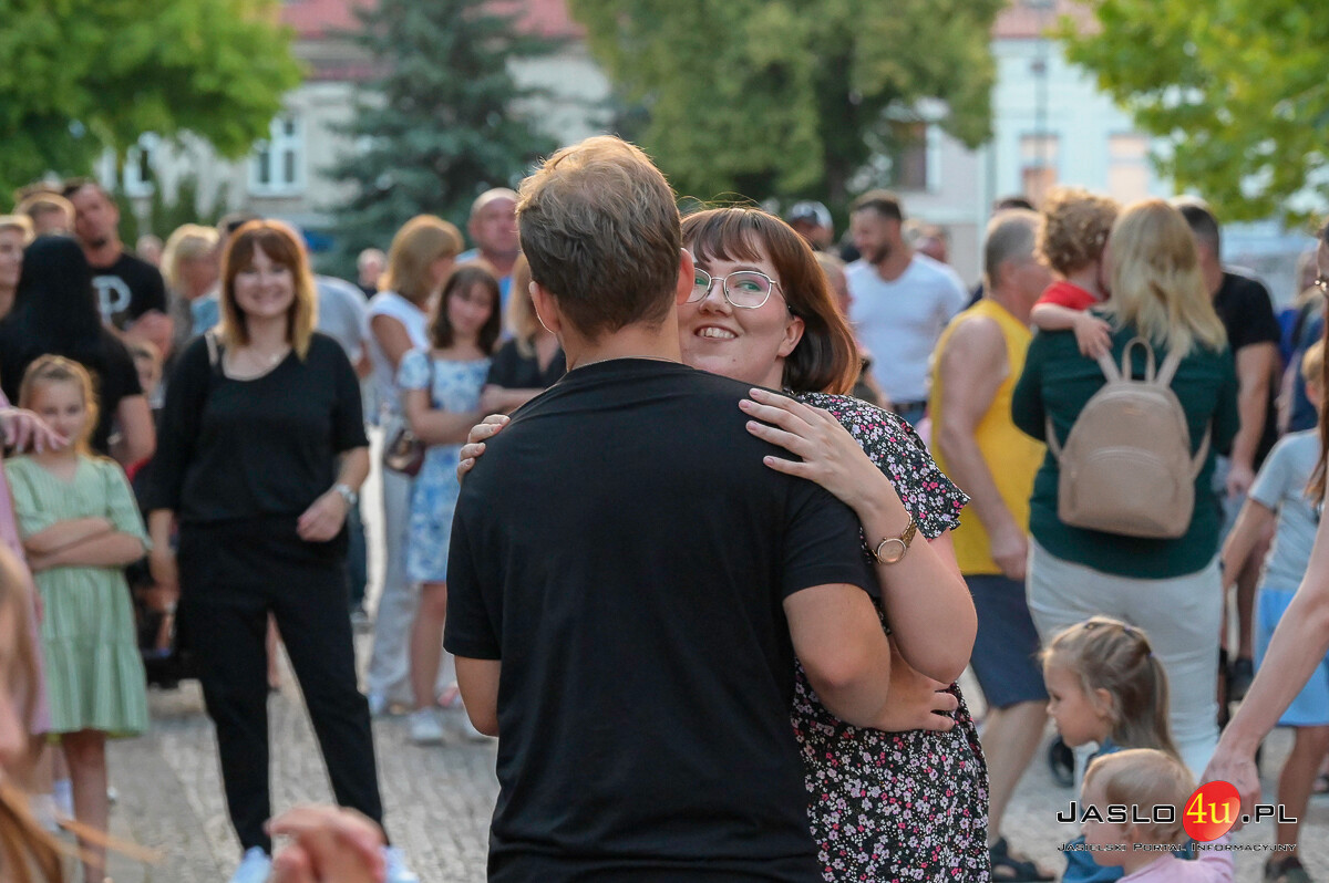Potańcówka na jasielskim rynku