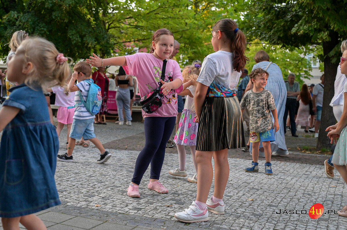Potańcówka na jasielskim rynku