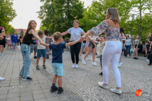 Potańcówka na jasielskim rynku