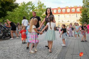 Potańcówka na jasielskim rynku