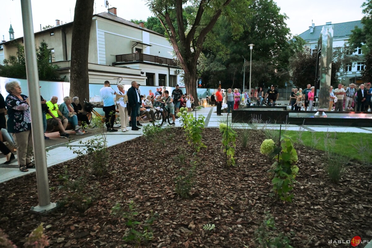 Spotkanie przy kotwicy na Placu Inwalidów w Jaśle