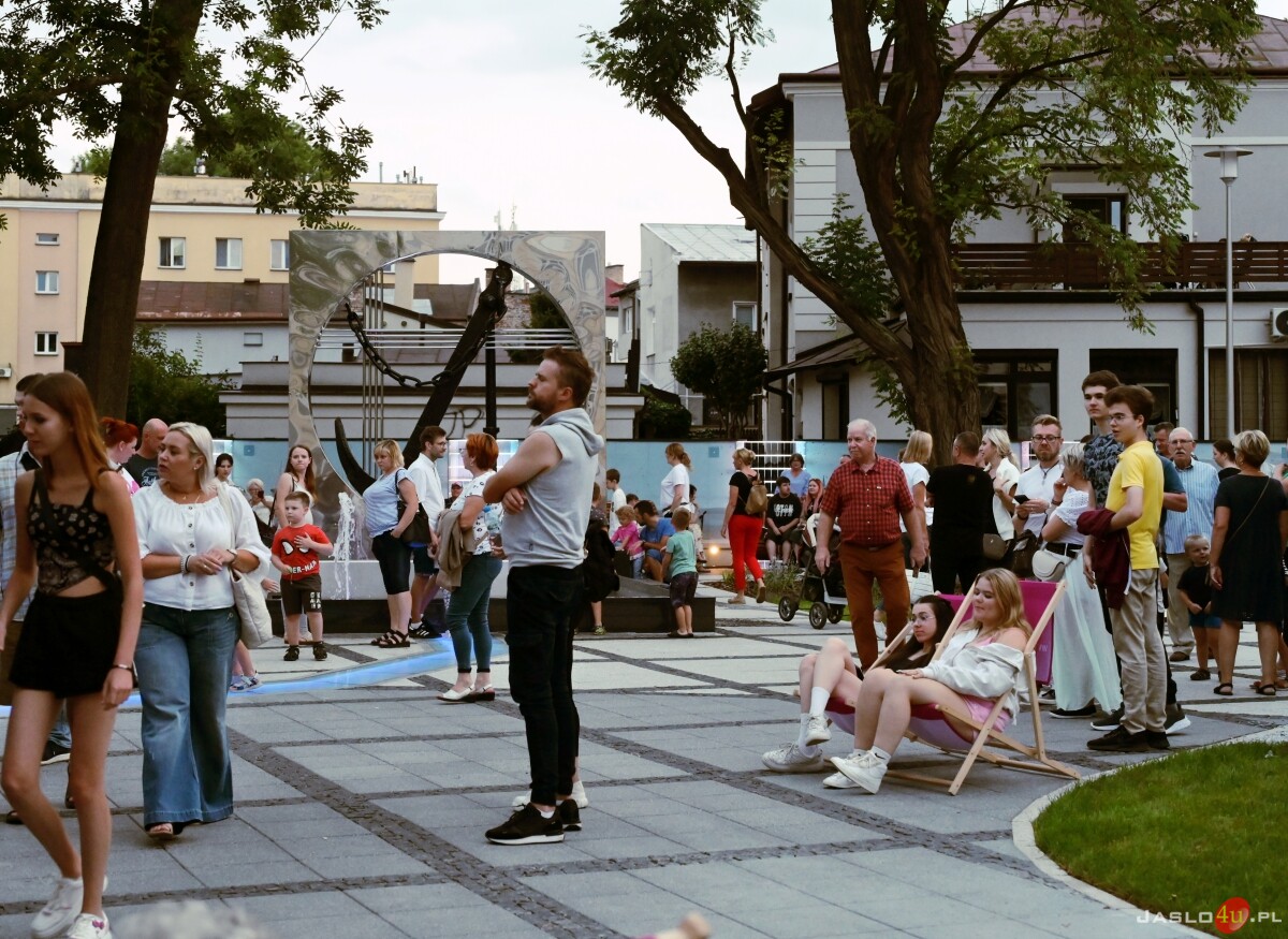 Spotkanie przy kotwicy na Placu Inwalidów w Jaśle