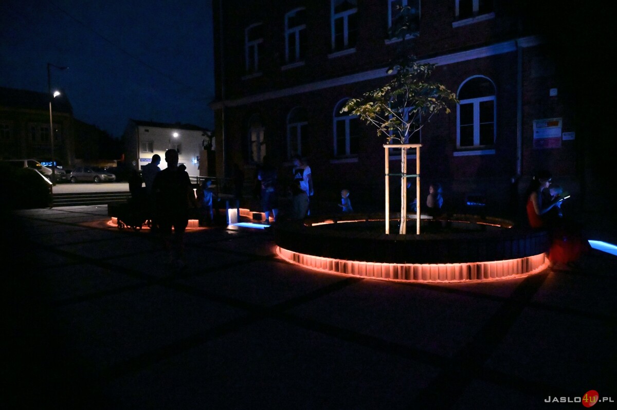 Spotkanie przy kotwicy na Placu Inwalidów w Jaśle