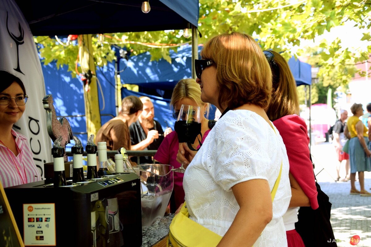 XVIII Międzynarodowe Dni Wina i Festiwal Karpackiego Sera - cz. 1