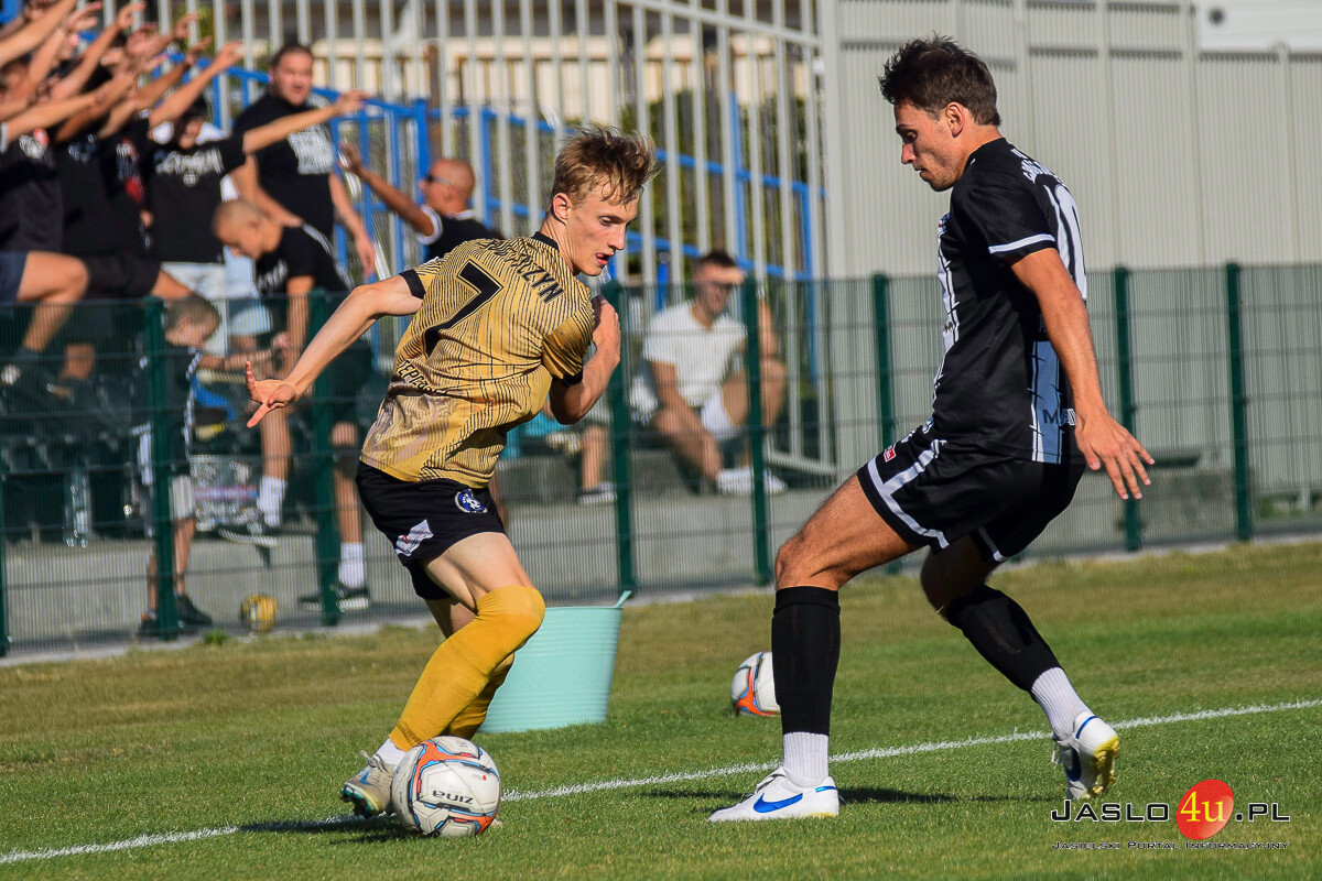 Mecz JKS Czarni 1910 Jasło - Strug Tyczyn (2:0)