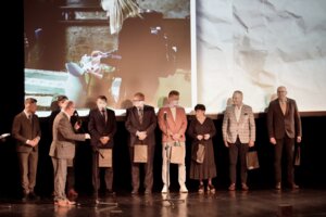Pokaz filmu pt. "Zrównać z ziemią" w JDK