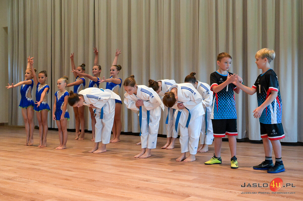 Uroczyste otwarcie Centrum Kulturalno-Sportowego w Dębowcu