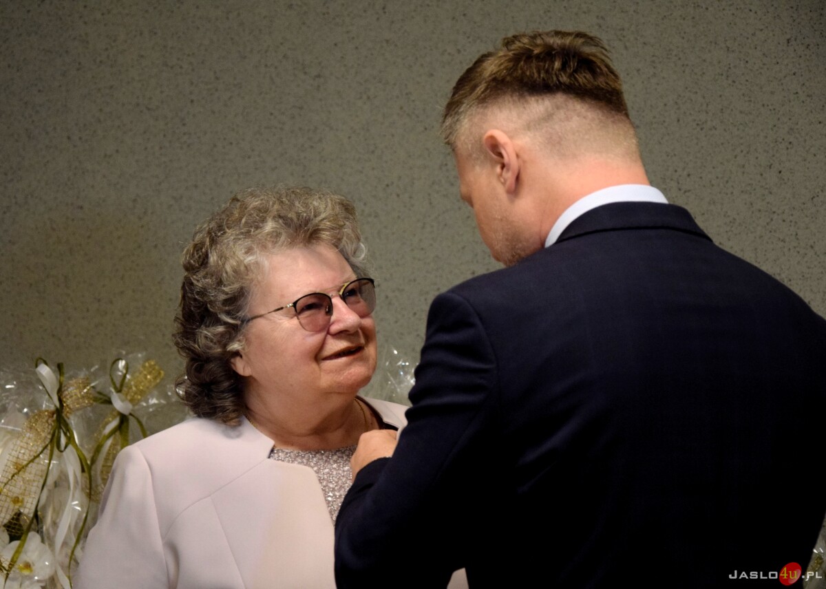 Złote Gody. Burmistrz Jasła wręczył medale za Długoletnie Pożycie Małżeńskie