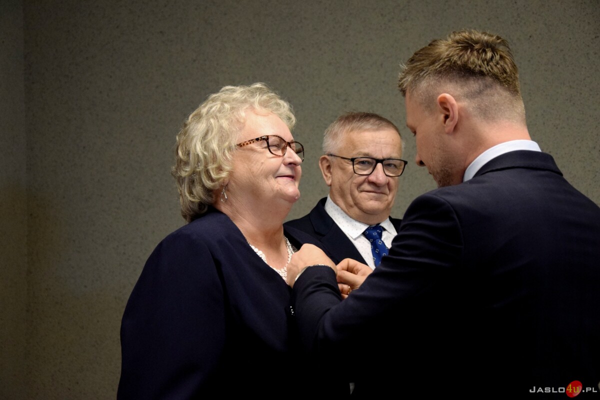 Złote Gody. Burmistrz Jasła wręczył medale za Długoletnie Pożycie Małżeńskie