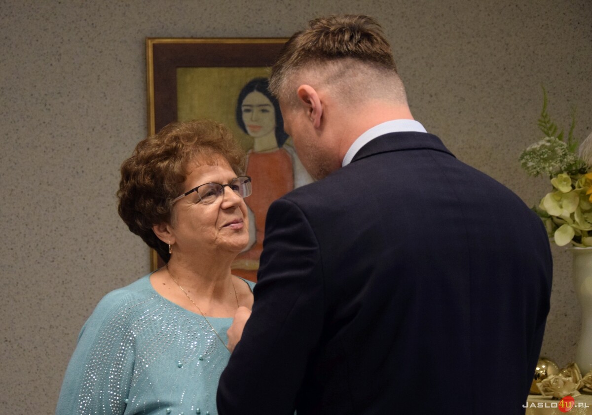 Złote Gody. Burmistrz Jasła wręczył medale za Długoletnie Pożycie Małżeńskie