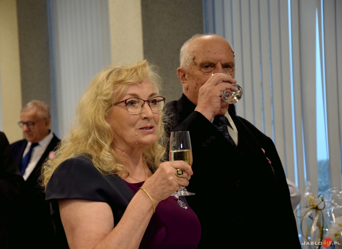 Złote Gody. Burmistrz Jasła wręczył medale za Długoletnie Pożycie Małżeńskie