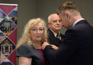 Złote Gody. Burmistrz Jasła wręczył medale za Długoletnie Pożycie Małżeńskie