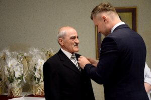 Złote Gody. Burmistrz Jasła wręczył medale za Długoletnie Pożycie Małżeńskie