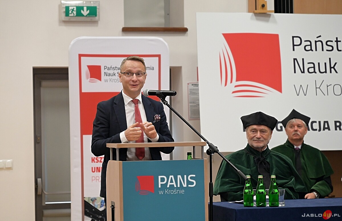 Inauguracja roku akademickiego w PANS w Krośnie