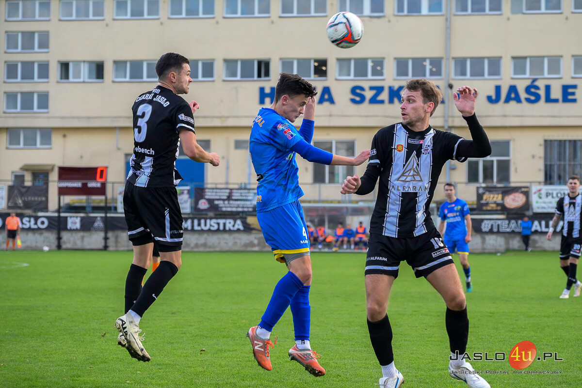 Mecz JKS Czarni 1910 Jasło - Ekoball Stal Sanok 1:1