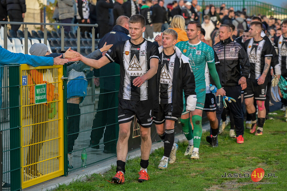Mecz JKS Czarni 1910 Jasło - Ekoball Stal Sanok 1:1