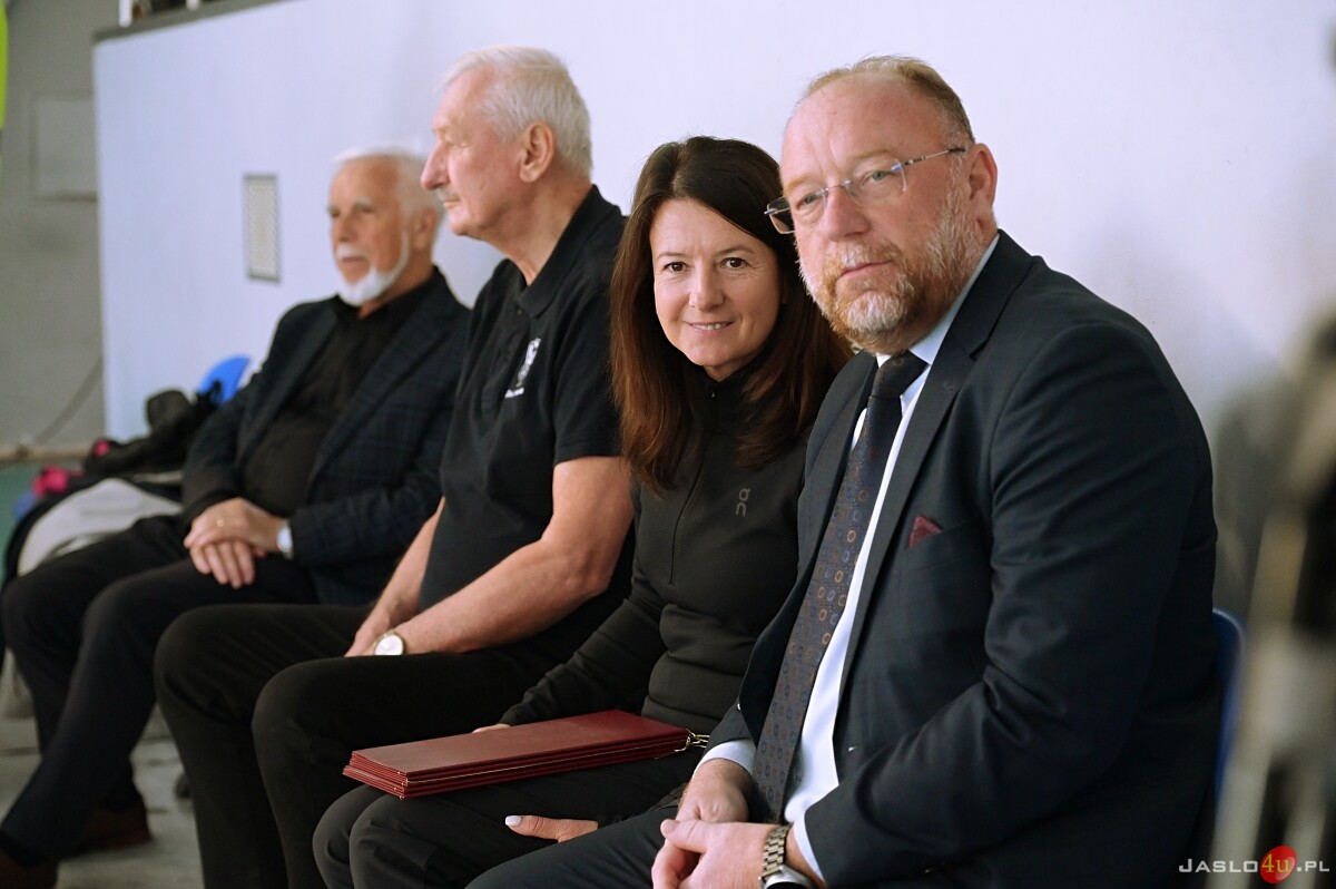 Międzywojewódzkie Mistrzostwa Młodzików w Akrobatyce Sportowej