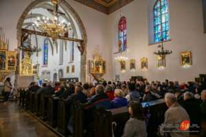 Procesja różańcowa ulicami Jasła 2024