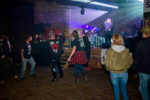 Punkowa Stodoła w Zimnej Wodzie
