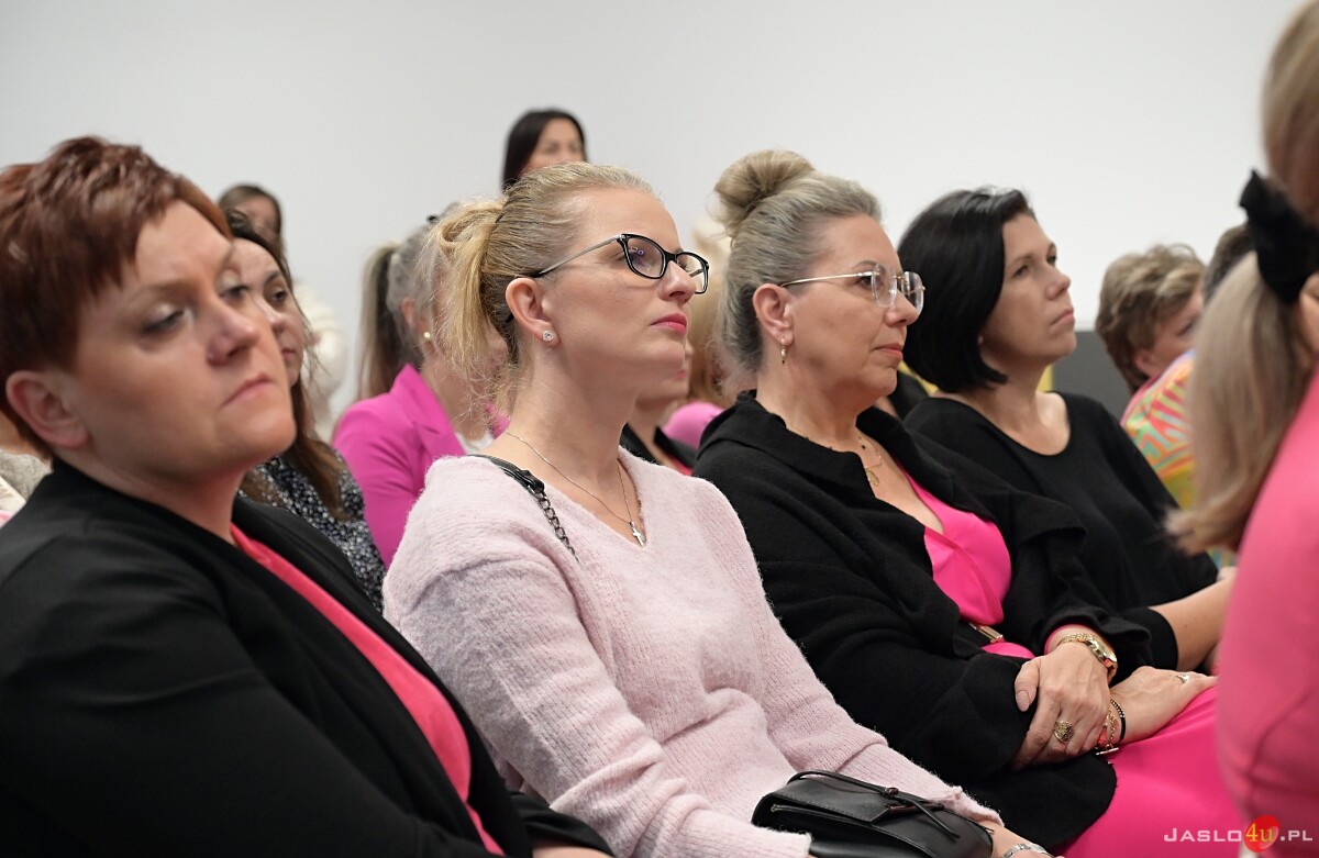 "Zadbajmy wspólnie o zdrowie kobiet" - panel dyskusyjny