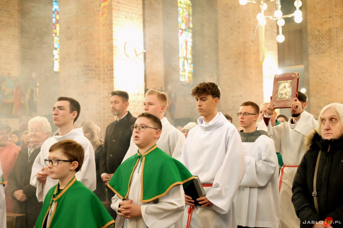 Msza św. z okazji jubileuszu 125 lat posługi franciszkanów w Jaśle