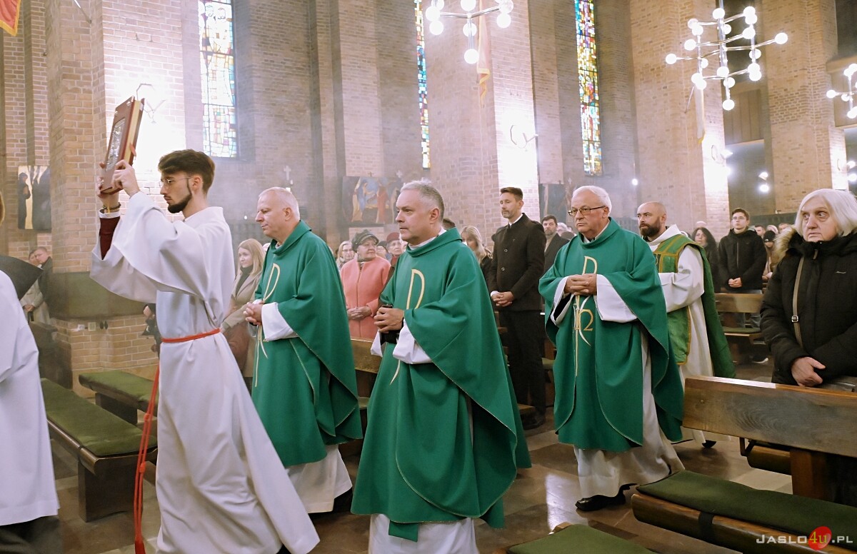 Msza św. z okazji jubileuszu 125 lat posługi franciszkanów w Jaśle