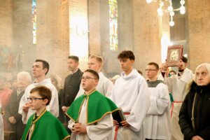 Msza św. z okazji jubileuszu 125 lat posługi franciszkanów w Jaśle
