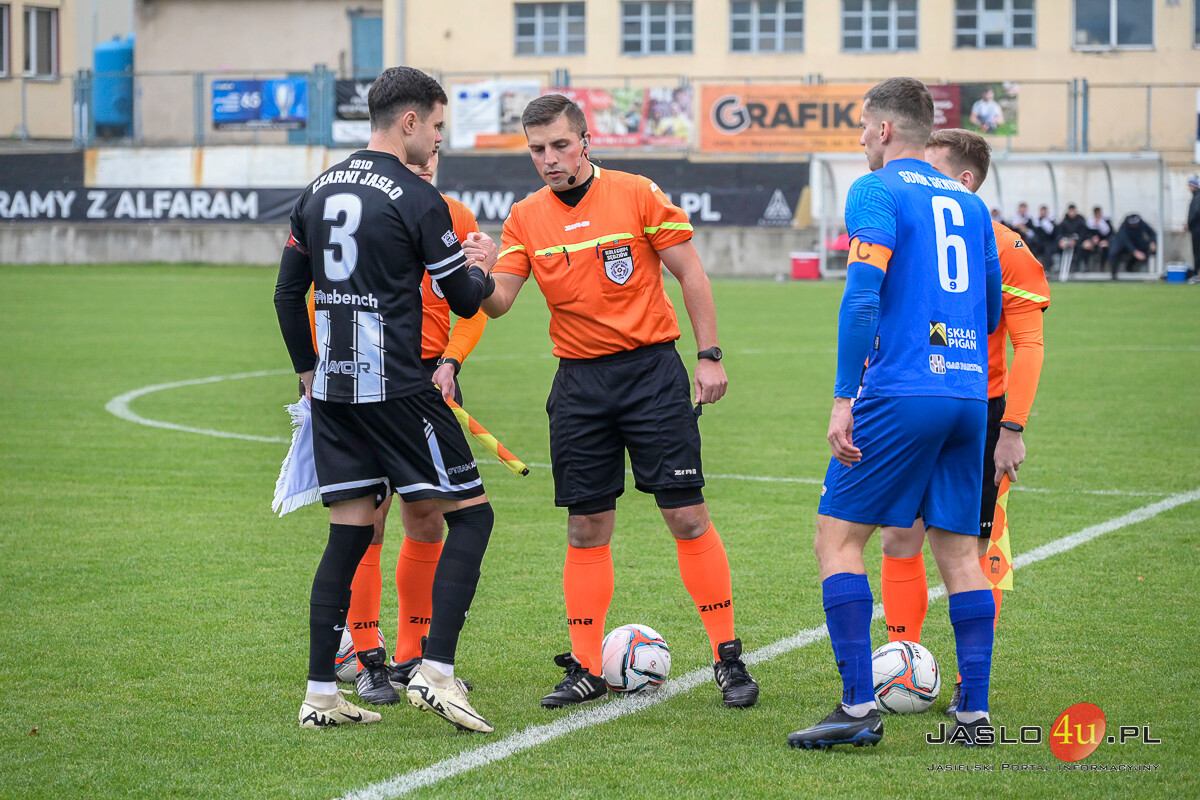 JKS Czarni 1910 Jasło - Sokół Sieniawa 0:3