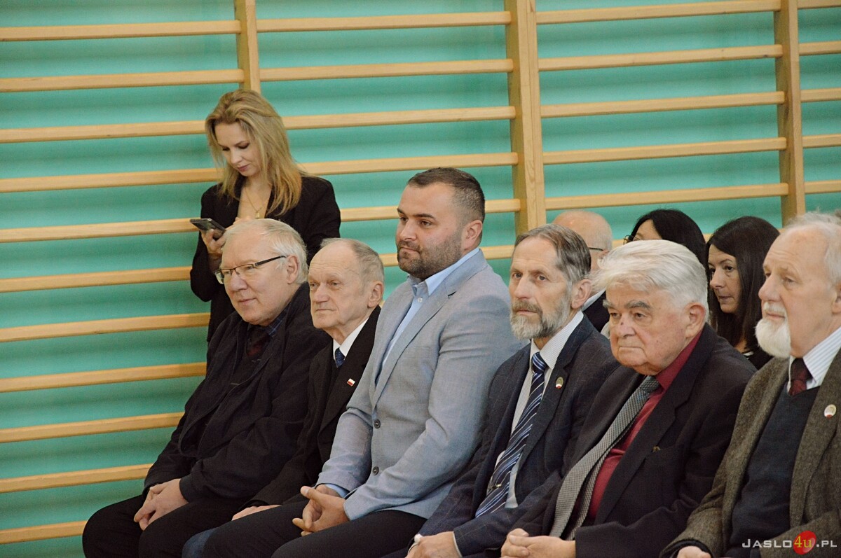 43. rocznica wprowadzenia stanu wojennego. Uroczysta akademia w ZSB w Jaśle