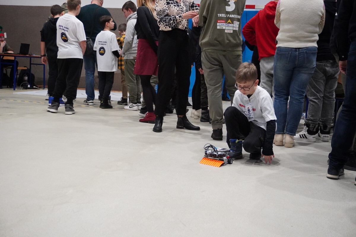 I Zawody Robotyczne CHEMIK AREA