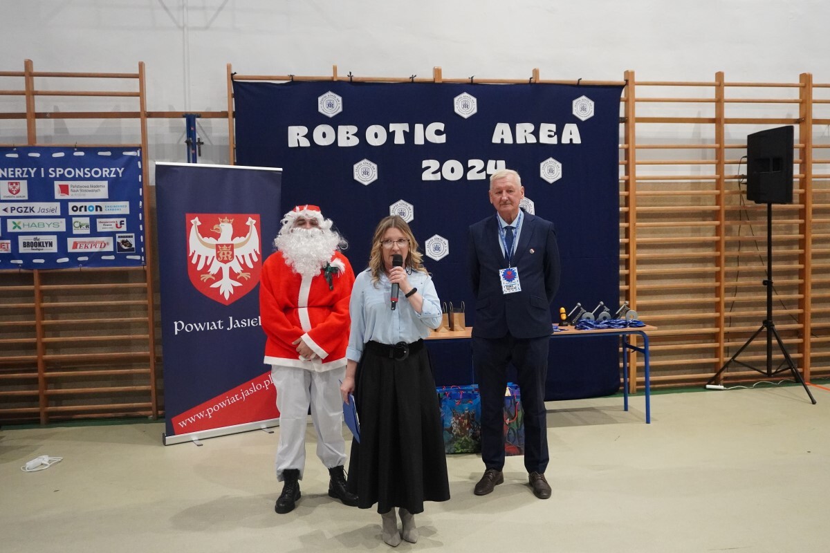 I Zawody Robotyczne CHEMIK AREA