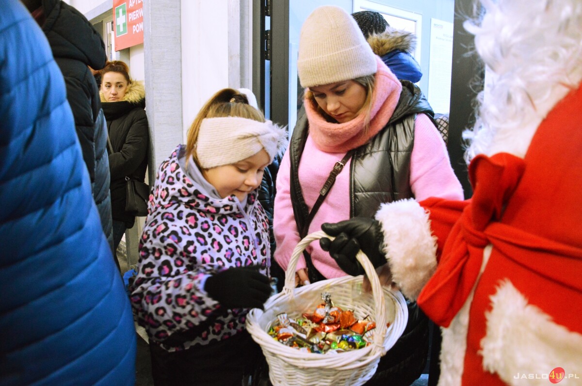 Mikołajki na lodowisku