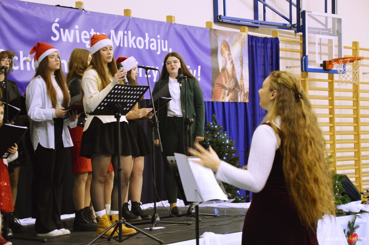 Mikołajki z Caritasem w Nowym Żmigrodzie